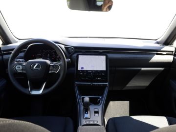Lexus LBX